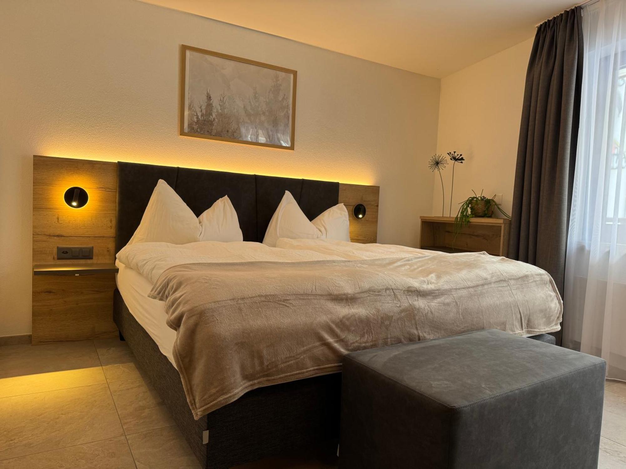 Eden Hotel 3*